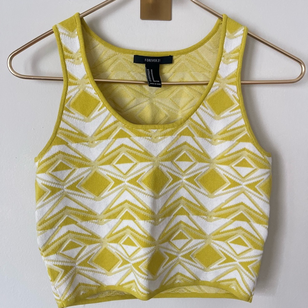 Forever 21 Yellow and White Patterned summer Crop Top size M - Picture 7 of 7
